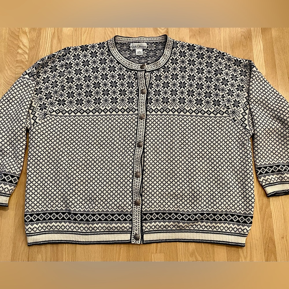 croft & barrow Black and Cream Nordic Patterned Cardigan